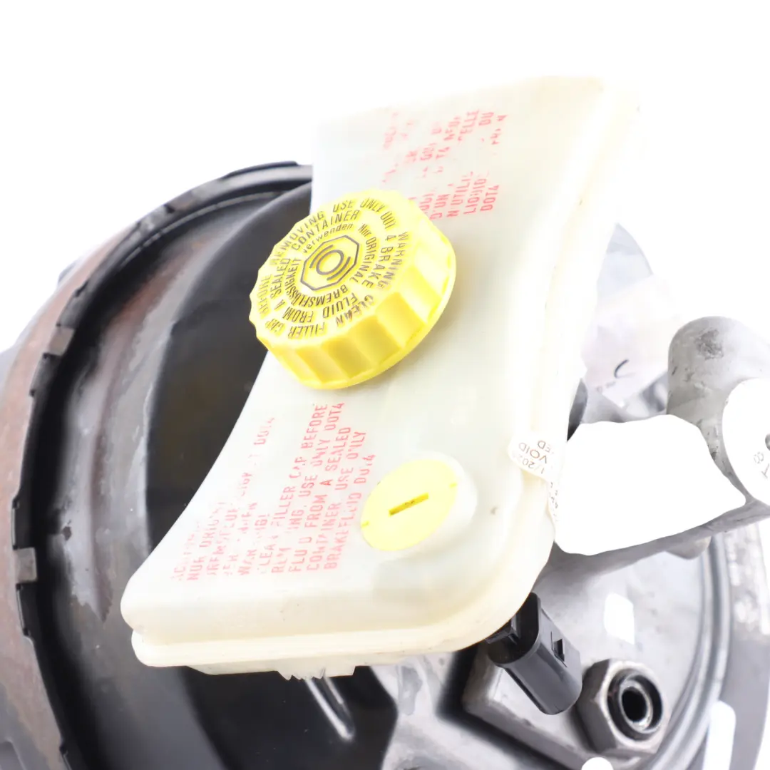 Servo Master Cylinder Brake Braking Booster Unit to Audi A4 B7 A6 B5 with Part number 8E0612105AG Audi A4 B7 A6 B5 Servo Master Cylinder Brake Braking Booster Unit - SKU 8E0612105AG - Part number 8E0612105AG
