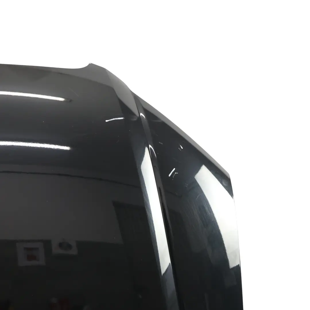 Maska Pokrywa Silnika Phantom Black Czarny - Z9Y do Audi A4 B7 o numerze 8E0823029D Audi A4 B7 Maska Pokrywa Silnika Phantom Black Czarny - Z9Y - SKU 8E0823029D-PHB - Numer Części 8E0823029D