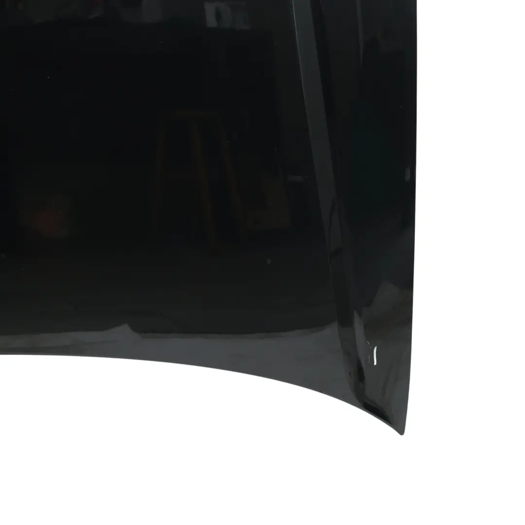 Maska Pokrywa Silnika Phantom Black Czarny - Z9Y do Audi A4 B7 o numerze 8E0823029D Audi A4 B7 Maska Pokrywa Silnika Phantom Black Czarny - Z9Y - SKU 8E0823029D-PHB - Numer Części 8E0823029D