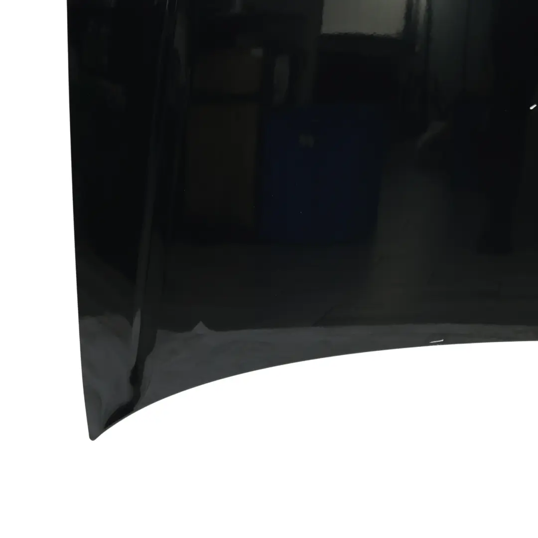 Maska Pokrywa Silnika Phantom Black Czarny - Z9Y do Audi A4 B7 o numerze 8E0823029D Audi A4 B7 Maska Pokrywa Silnika Phantom Black Czarny - Z9Y - SKU 8E0823029D-PHB - Numer Części 8E0823029D