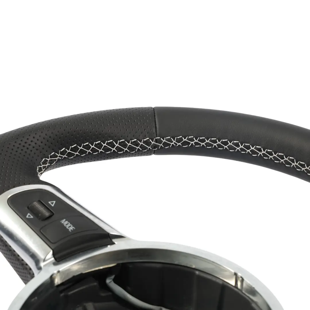 NUEVO Cuero Negro Fondo Plano Rosca Blanca para Volante Audi A3 8P con número de pieza 8J0419091G Volante Audi A3 8P NUEVO Cuero Negro Fondo Plano Rosca Blanca - SKU 8J0419091G-1 - Número de pieza 8J0419091G