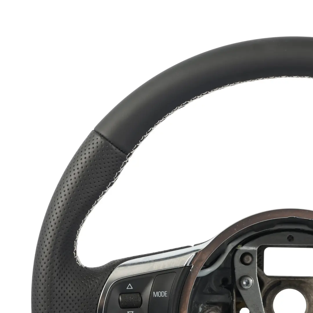 NUOVO In Pelle Nera Fondo Piatto Filo Bianco per Audi A3 8P Volante con numero di parte 8J0419091G Audi A3 8P Volante NUOVO In Pelle Nera Fondo Piatto Filo Bianco - SKU 8J0419091G-1 - Numero di parte 8J0419091G