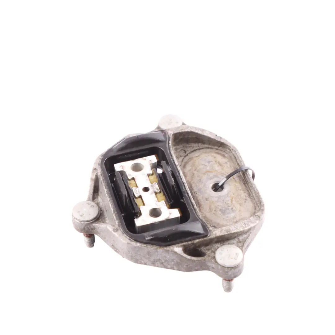 Supporto Per Il Montaggio Del Cambio 8K0399151DB per Porsche Macan 95B Audi A4 B8 con numero di parte 8K0399151DB-1 Porsche Macan 95B Audi A4 B8 Supporto Per Il Montaggio Del Cambio 8K0399151DB - SKU 8K0399151DB-1 - Numero di parte 8K0399151DB-1