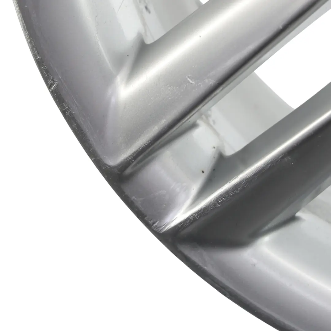 Felga Aluminiowa Srebrna 18" ET:47 8J do Audi A4 B8 A5 8T o numerze 8K0601025CC Audi A4 B8 A5 8T Felga Aluminiowa Srebrna 18" ET:47 8J - SKU 8K0601025CC-1 - Numer Części 8K0601025CC