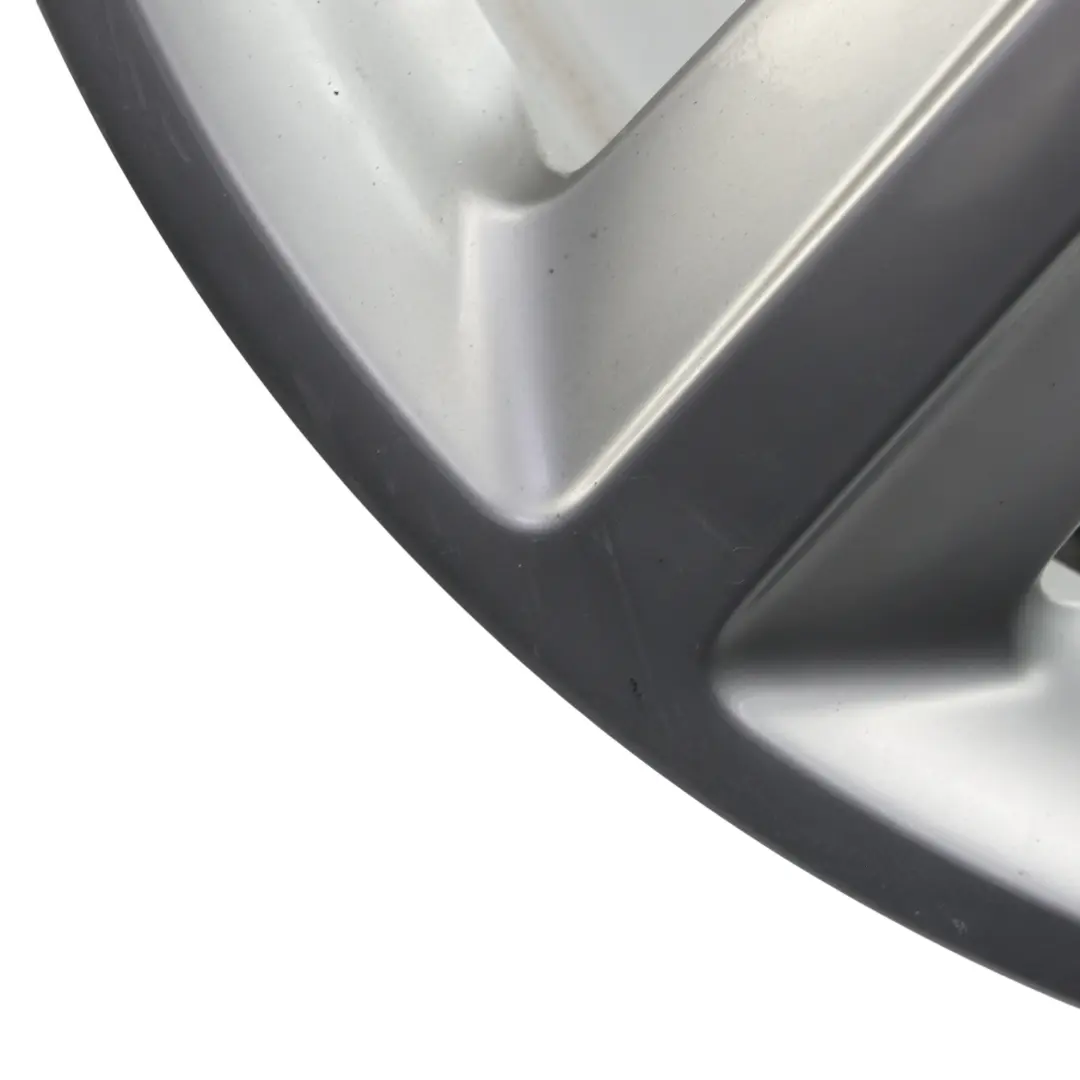 Audi A4 B8 8K Srebrna Felga Aluminiowa 18" ET:47 8J Star Spoke - SKU 8K0601025Q-1 - Numer Części 8K0601025Q