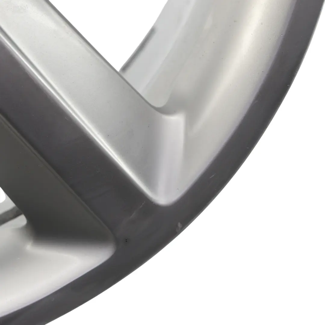 Audi A4 B8 8K Srebrna Felga Aluminiowa 18" ET:47 8J Star Spoke - SKU 8K0601025Q-1 - Numer Części 8K0601025Q