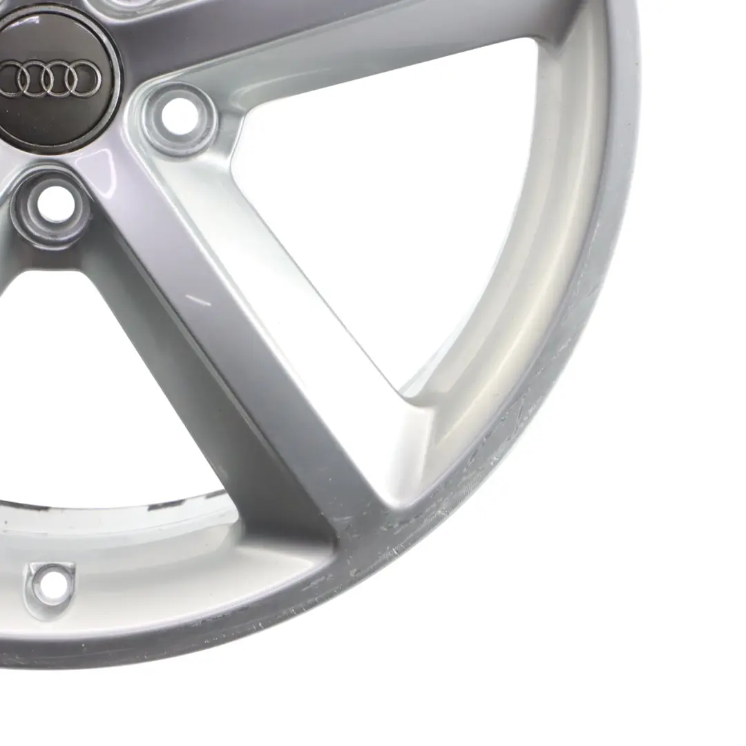 Audi A4 B8 Cerchio In Lega Argento 18" ET:47 8J Star Spoke - SKU 8K0601025Q-2 - Numero di parte 8K0601025Q