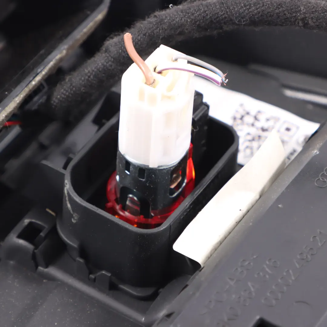 Audi A5 8T Kratka Wlotu Powietrza Panel Konsoli Środkowe Tył - SKU 8K0819203J-2 - Numer Części 8K0819203J