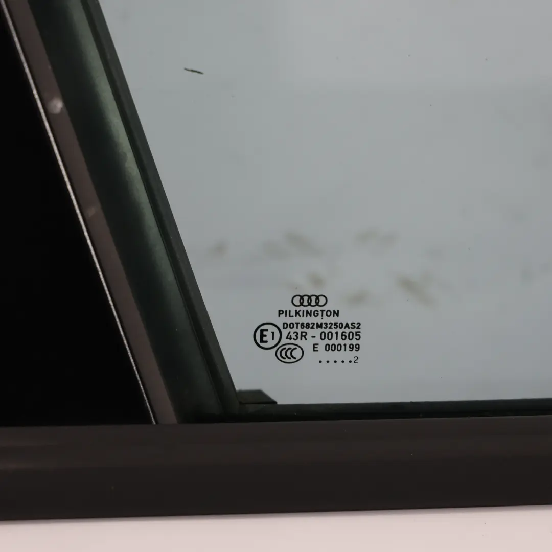 Audi A4 B8 Front Door Right O/S Covering Panel Ibis White - Y9C - SKU 8K0831052J-IWH2 - Part number 8K0831052J