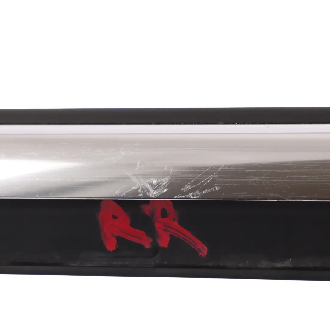 Joint Étanchéité Fenêtre Baguette Chrome Arrière Droit pour Audi A4 B8 à propos du numéro de pièce 8K0853764F Audi A4 B8 Joint Étanchéité Fenêtre Baguette Chrome Arrière Droit - SKU 8K0853764F - Numéro de pièce 8K0853764F