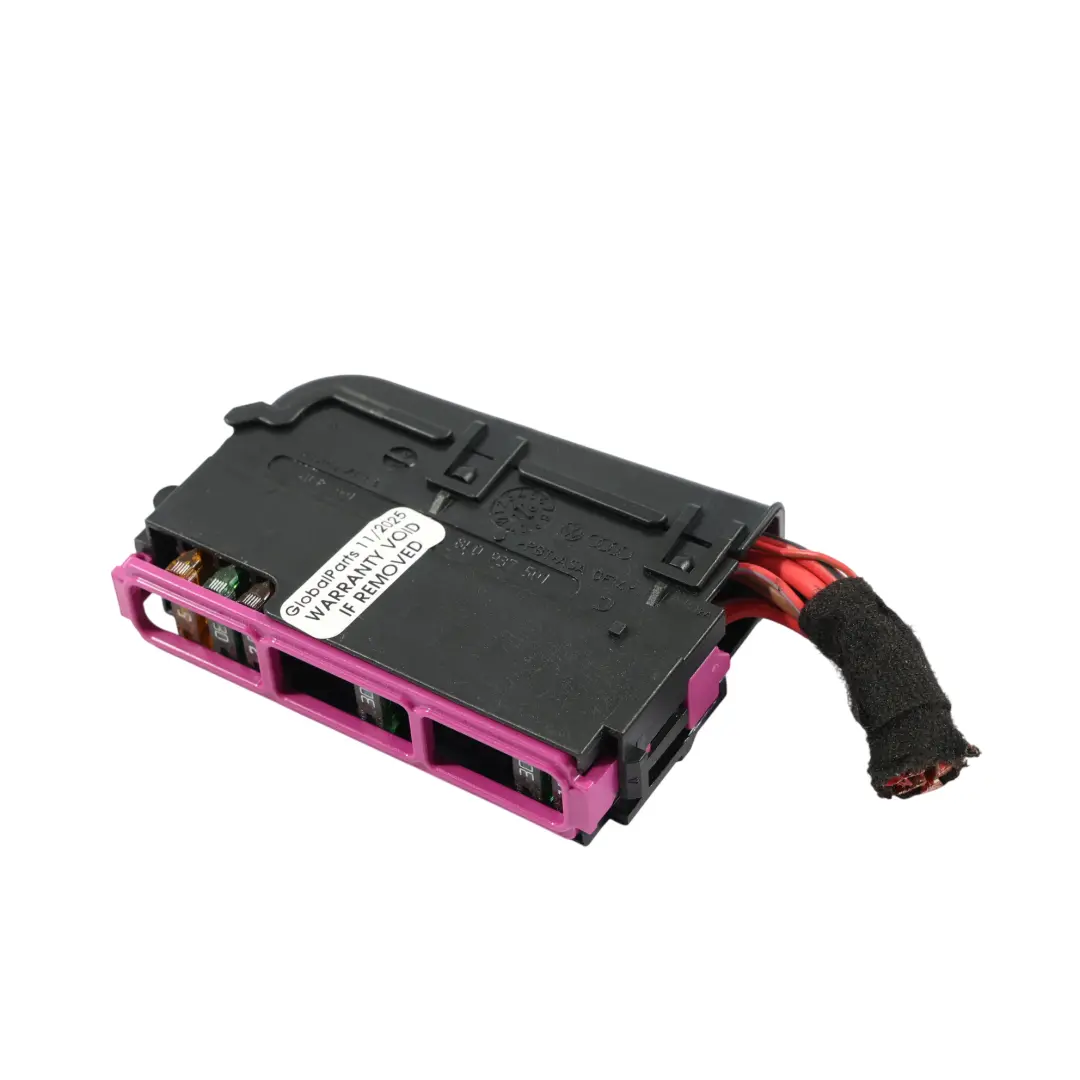Audi A4 B8 A5 8T A6 C7 Q5 8R Conector Módulo Relés Caja De Fusibles - SKU 8K0937501 - Número de pieza 8K0937501