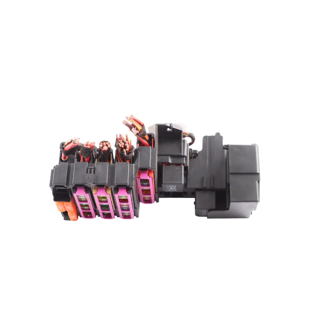 Fuse Relay Box Power Distribution to Porsche Macan 95B with Part number 8K0971845A Porsche Macan 95B Fuse Relay Box Power Distribution - SKU 8K0971845A-1 - Part number 8K0971845A