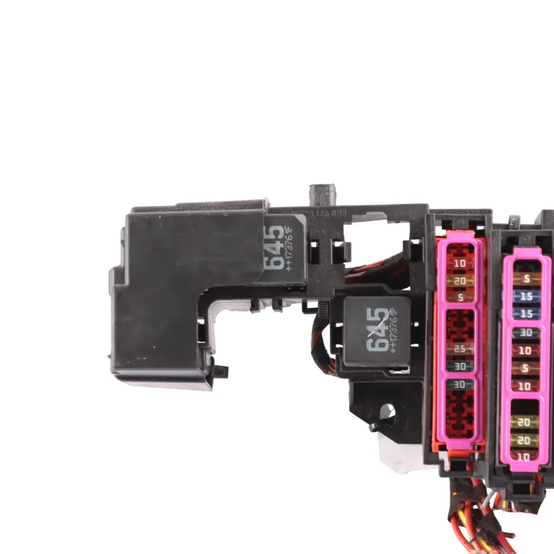 Fuse Relay Box Power Distribution 8K0971845A to Porsche Macan 95B with Part number 8K0971845A-1 Porsche Macan 95B Fuse Relay Box Power Distribution 8K0971845A - SKU 8K0971845A-1 - Part number 8K0971845A-1