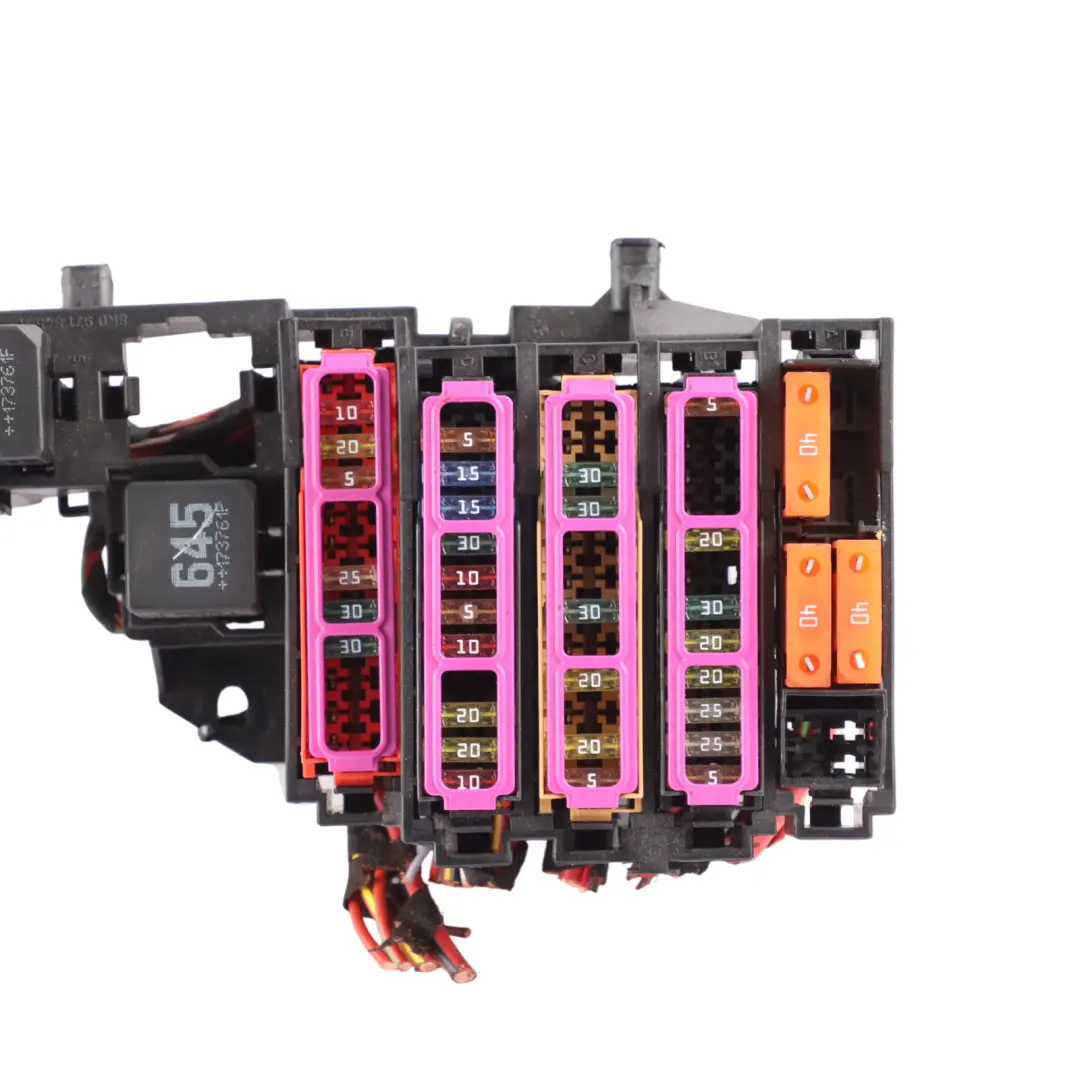 Fuse Relay Box Power Distribution 8K0971845A to Porsche Macan 95B with Part number 8K0971845A-1 Porsche Macan 95B Fuse Relay Box Power Distribution 8K0971845A - SKU 8K0971845A-1 - Part number 8K0971845A-1