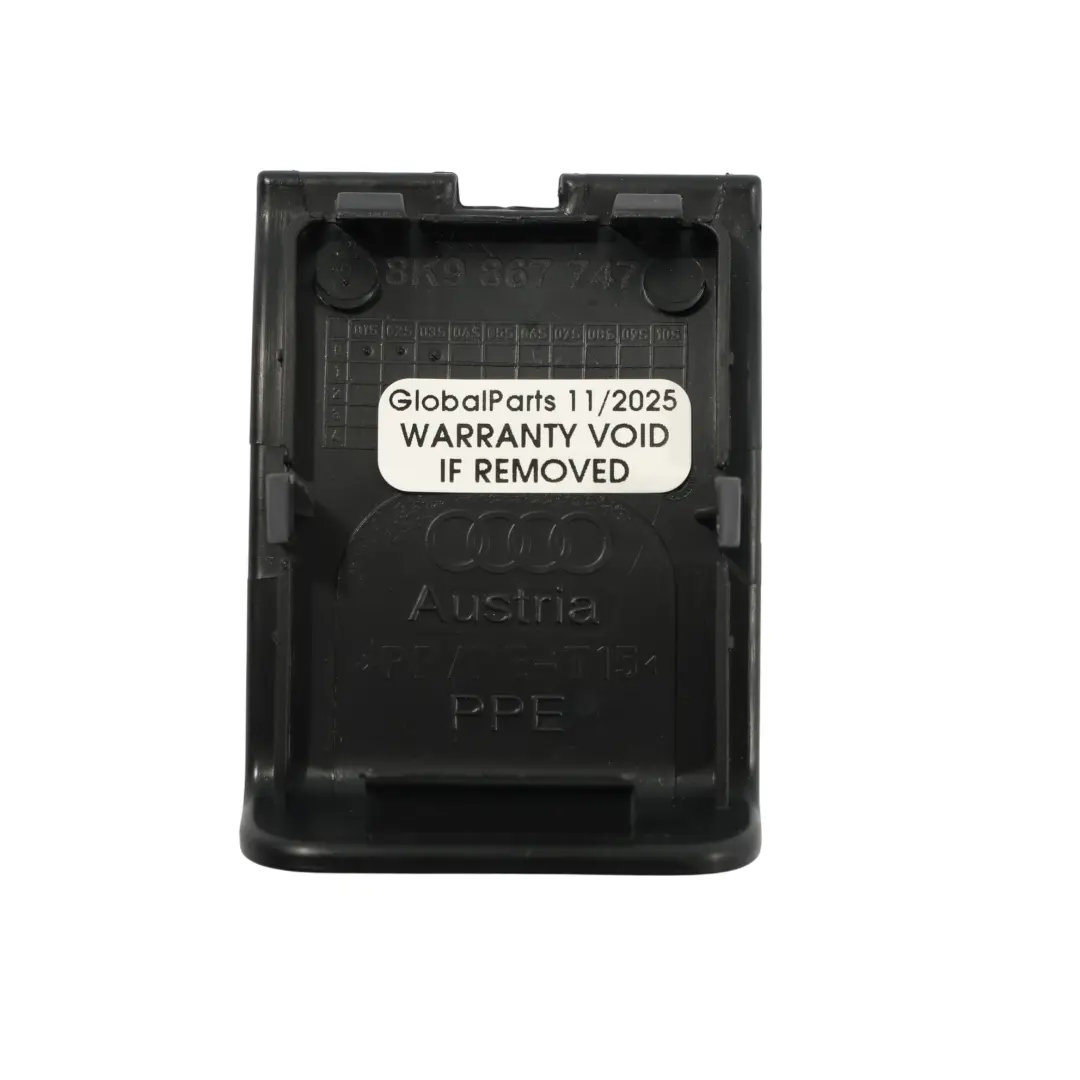 Audi A3 8V Poignée Coffre Déverrouillage Urgence Couvercle Garniture Hayon - SKU 8K9867747 - Numéro de pièce 8K9867747