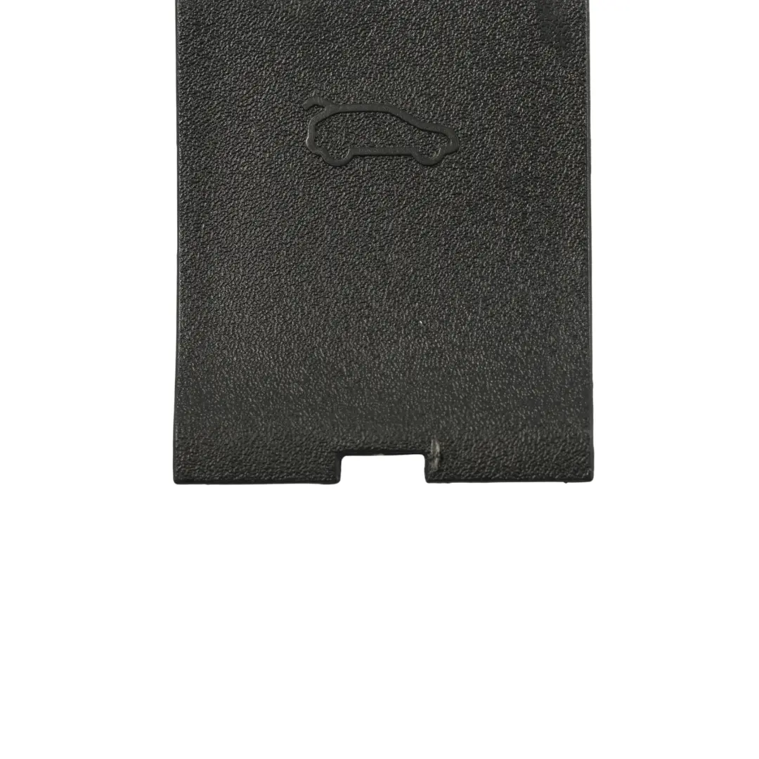 Maniglia Bagagliaio Emergenza Sblocco Blocco Copertura Trim Tailgate per Audi A3 8V con numero di parte 8K9867747 Audi A3 8V Maniglia Bagagliaio Emergenza Sblocco Blocco Copertura Trim Tailgate - SKU 8K9867747 - Numero di parte 8K9867747