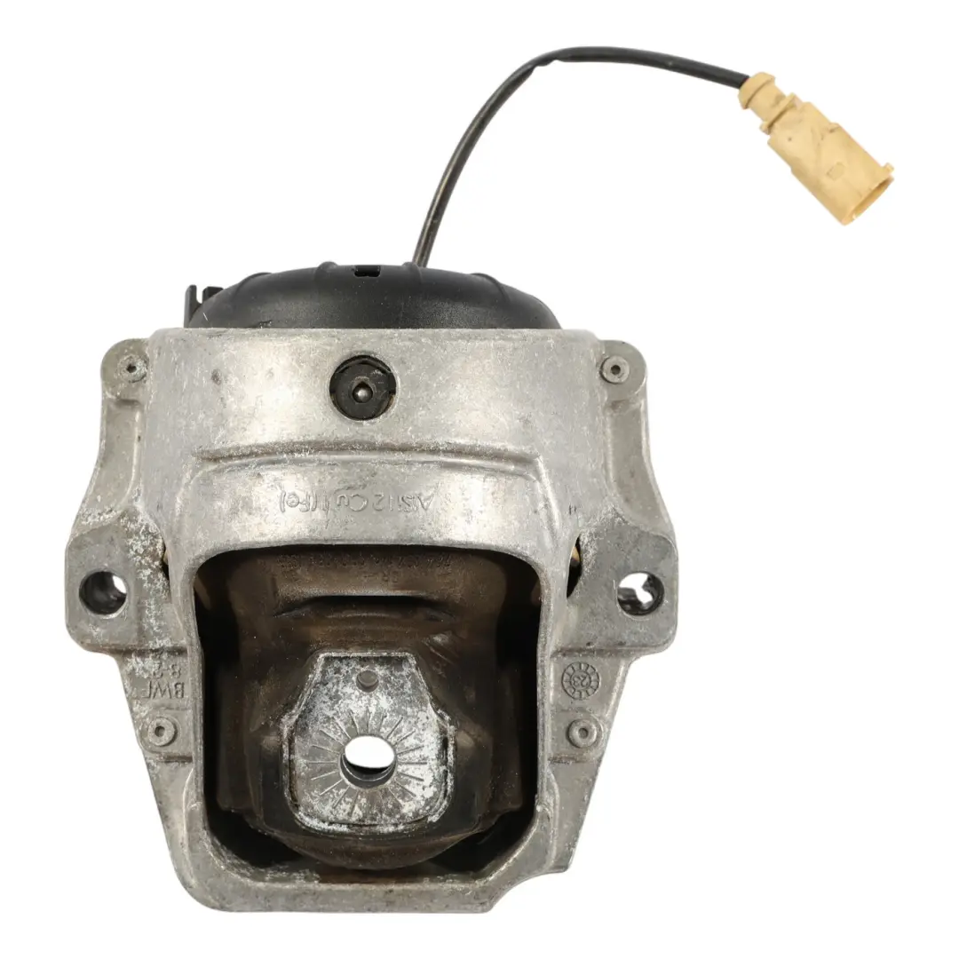 Soporte De Montaje Del Motor Soporte Derecho para Porsche Macan 95B con número de pieza 8R0199381AQ Porsche Macan 95B Soporte De Montaje Del Motor Soporte Derecho - SKU 8R0199381AQ - Número de pieza 8R0199381AQ