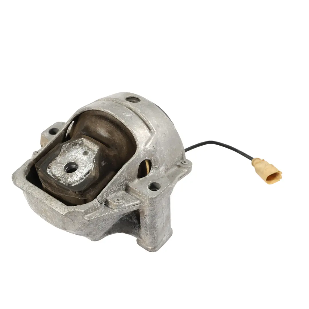 Soporte De Montaje Del Motor Soporte Derecho para Porsche Macan 95B con número de pieza 8R0199381AQ Porsche Macan 95B Soporte De Montaje Del Motor Soporte Derecho - SKU 8R0199381AQ - Número de pieza 8R0199381AQ