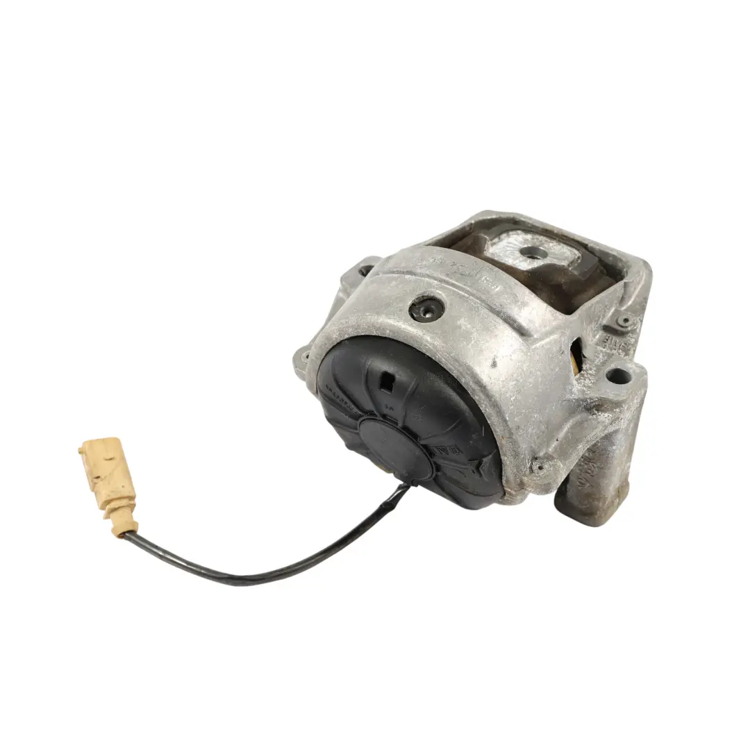 Supporto Staffa Di Montaggio Motore Destra per Porsche Macan 95B con numero di parte 8R0199381AQ Porsche Macan 95B Supporto Staffa Di Montaggio Motore Destra - SKU 8R0199381AQ - Numero di parte 8R0199381AQ