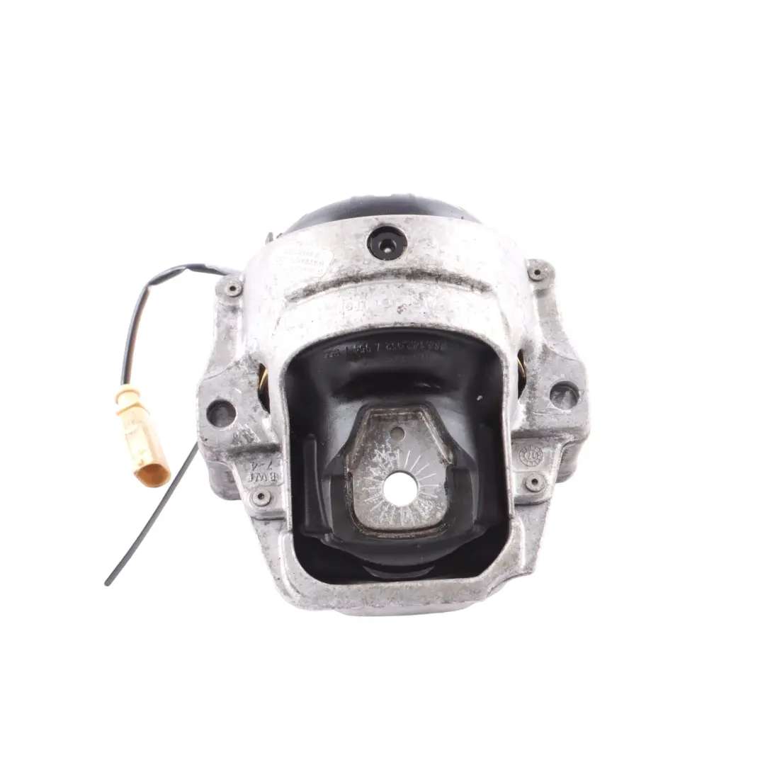 Mounting Bracket Holder Support Left N/S to Porsche Macan 95B Engine with Part number 8R0199381Q Porsche Macan 95B Engine Mounting Bracket Holder Support Left N/S - SKU 8R0199381Q - Part number 8R0199381Q