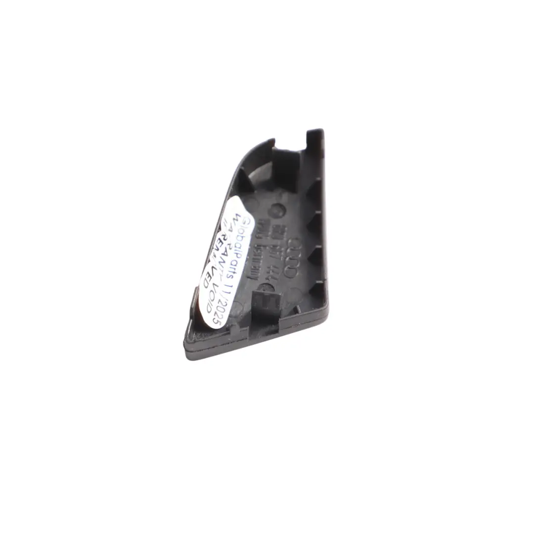 Embellecedor Manija Puerta Trasera Derecha para Audi Q5 8R con número de pieza 8R0867444 Audi Q5 8R Embellecedor Manija Puerta Trasera Derecha - SKU 8R0867444 - Número de pieza 8R0867444