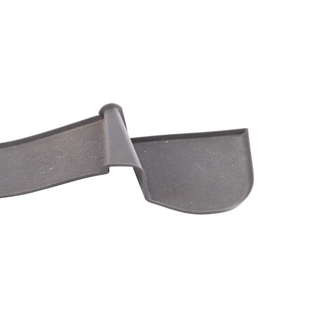 Audi Q5 8R Inserto Goma Almacenamiento Puerta Delantera Derecha - SKU 8R0868134 - Número de pieza 8R0868134