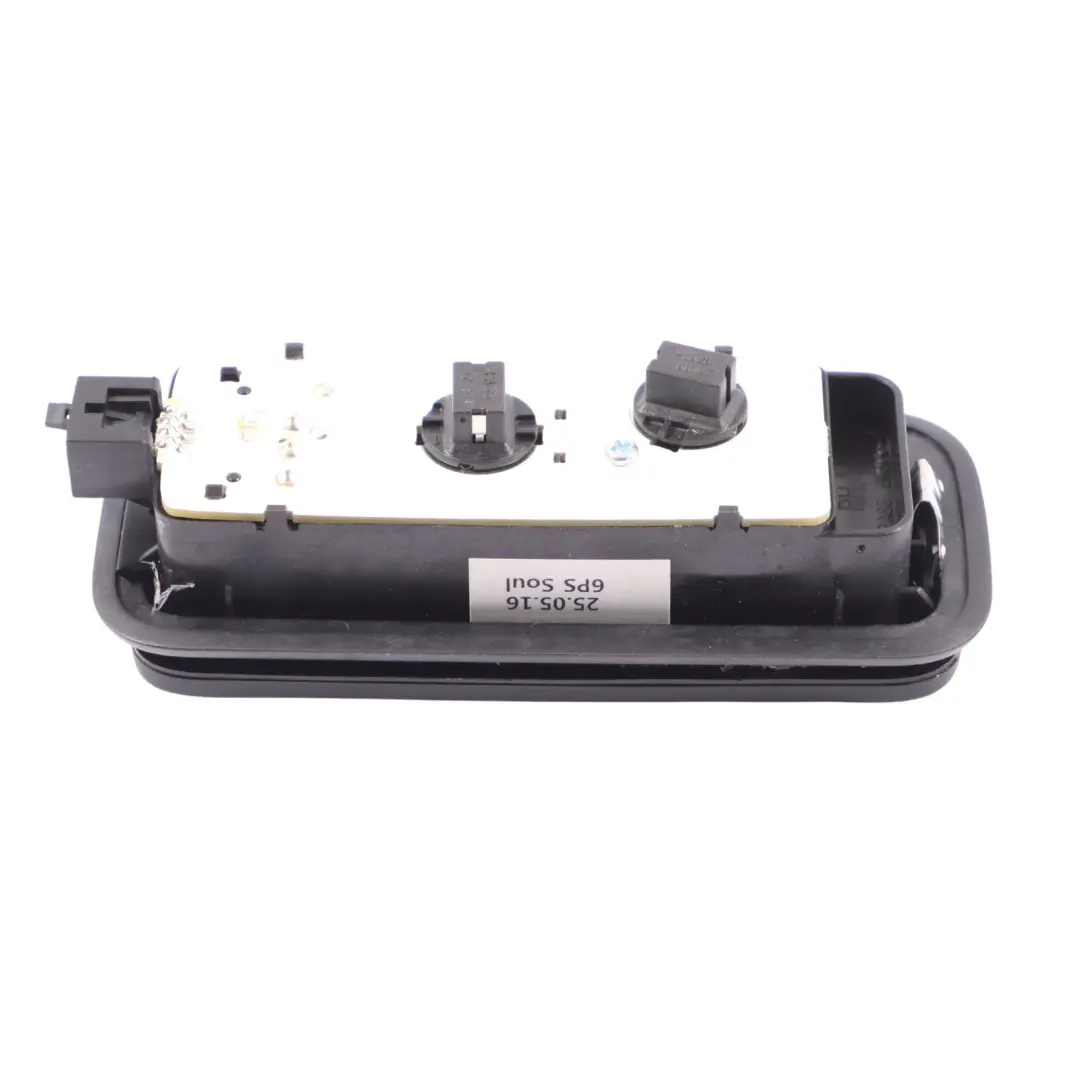 Lampka Podsufitki Panel Prawa Tylna Prawy Tył do Audi Q5 8R o numerze 8R0947292 Audi Q5 8R Lampka Podsufitki Panel Prawa Tylna Prawy Tył - SKU 8R0947292 - Numer Części 8R0947292