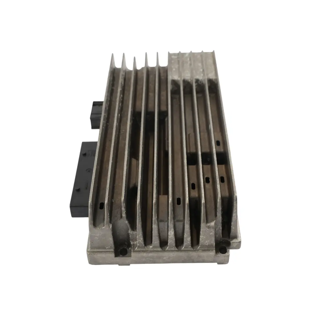 Audi A4 B8 A5 8T Audio Verstärker Sound Booster Steuergerät Modul - SKU 8T0035223L - Teilenummer 8T0035223L