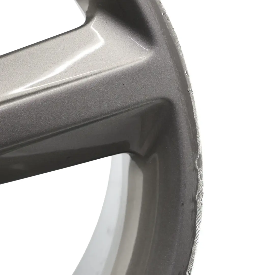 Alufelge 18" 8.5J ET:29 Le Mans Silber Sternspeiche für Audi A5 8T mit Teilenummer 8T0601025M Audi A5 8T Alufelge 18" 8.5J ET:29 Le Mans Silber Sternspeiche - SKU 8T0601025M-2 - Teilenummer 8T0601025M