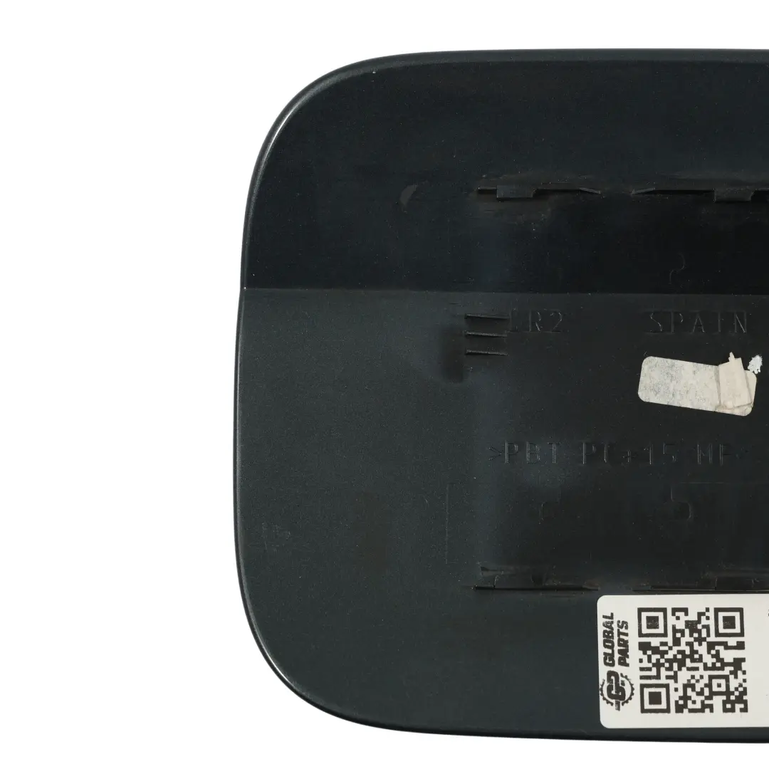 Audi A5 8T Cache De Trappe Carburant Gris Météore Nacré Métallisé Z7H - SKU 8T0809907C-MGR - Numéro de pièce 8T0809907C