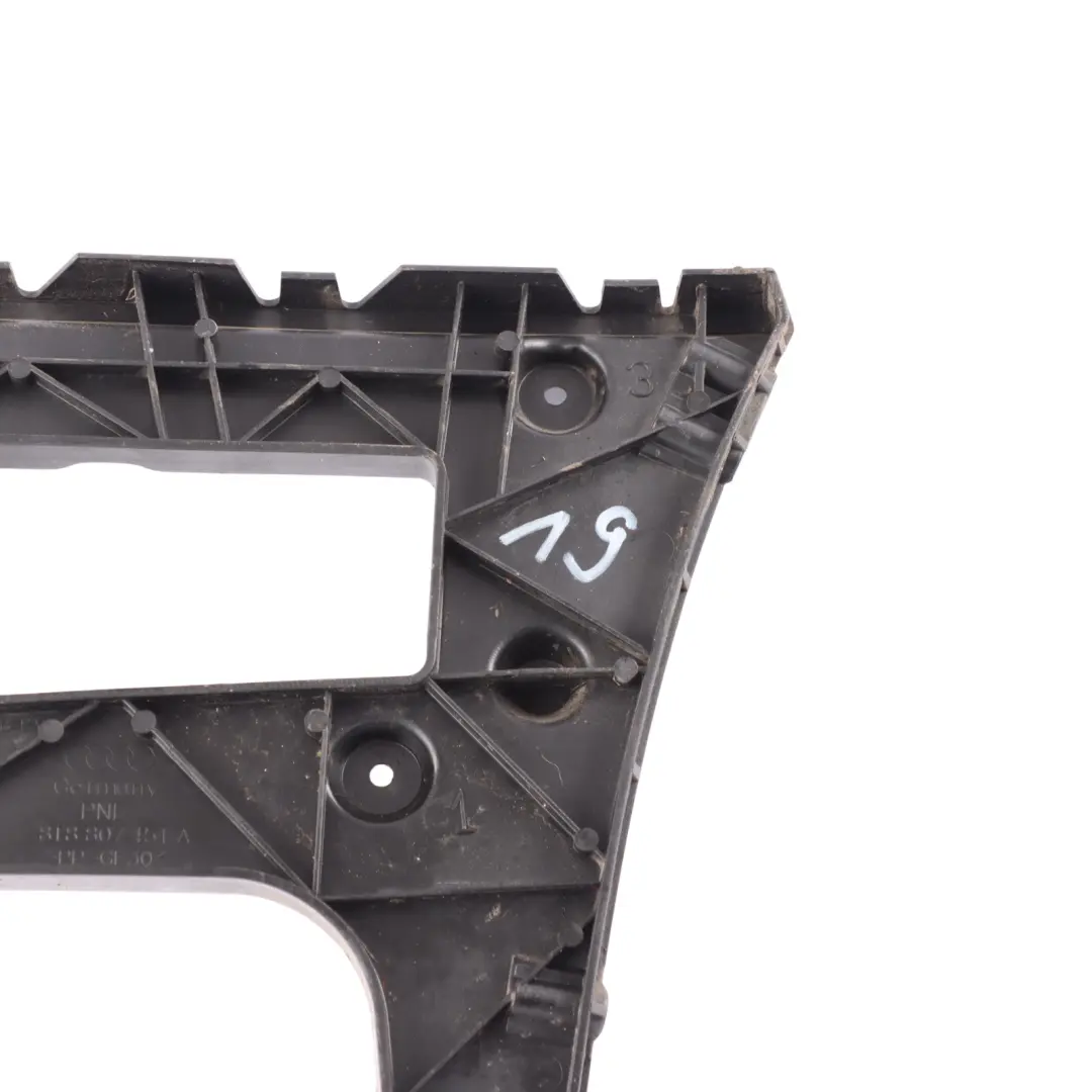 Soporte Parachoques Trasero Guía Soporte Derecha para Audi A5 8T con número de pieza 8T8807454A Audi A5 8T Soporte Parachoques Trasero Guía Soporte Derecha - SKU 8T8807454A - Número de pieza 8T8807454A