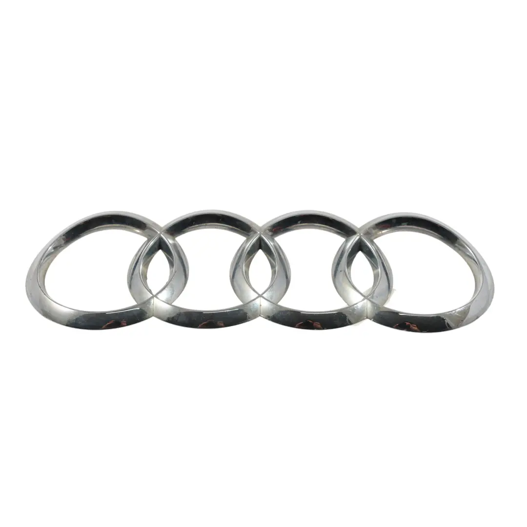 Stemma Per Portellone Posteriore, Logo Cromato per Audi A5 8T con numero di parte 8T8853742B Audi A5 8T Stemma Per Portellone Posteriore, Logo Cromato - SKU 8T8853742B - Numero di parte 8T8853742B