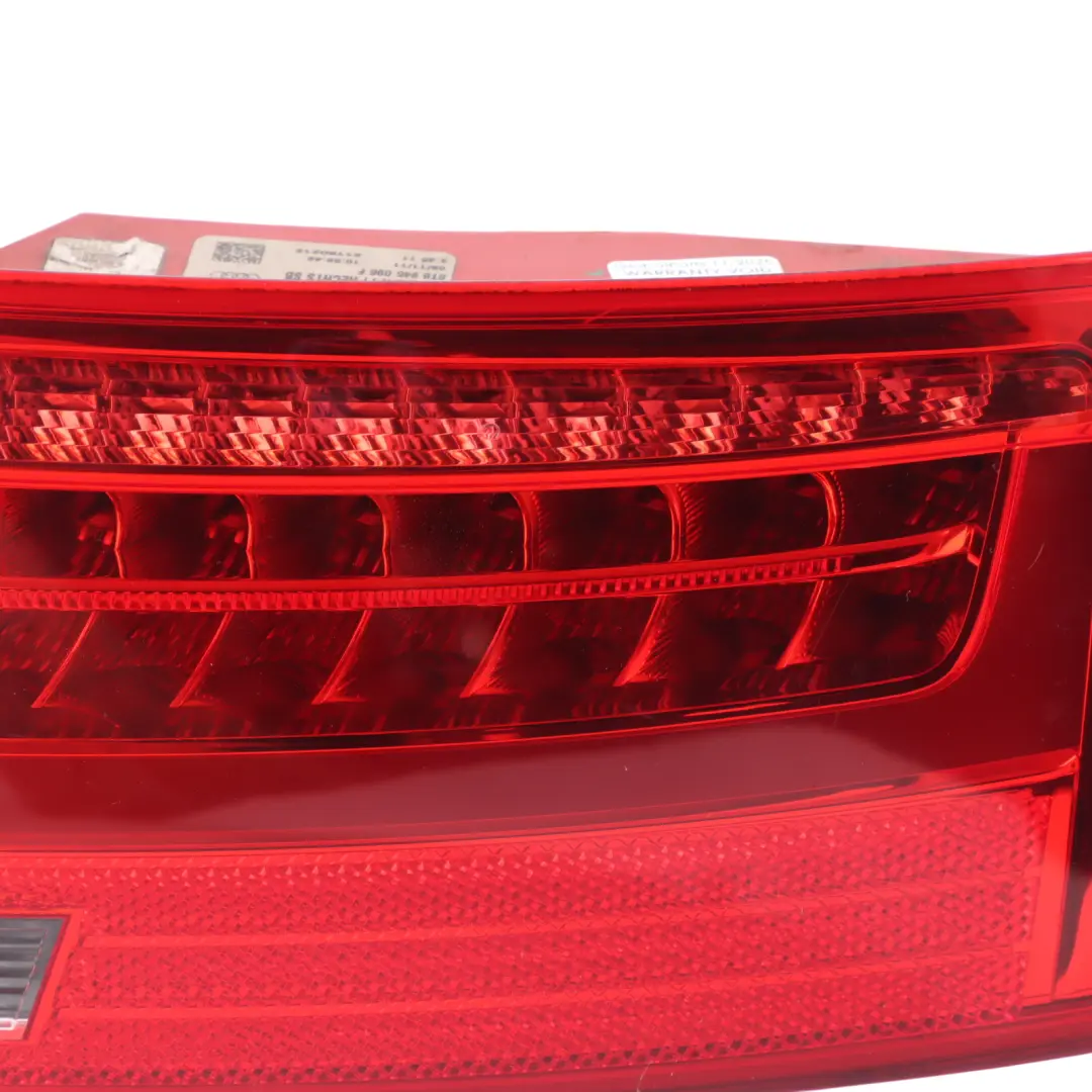 Audi A5 8T Rücklicht Lampe Seite Panel Außen LED Rechts - SKU 8T8945096F - Teilenummer 8T8945096F