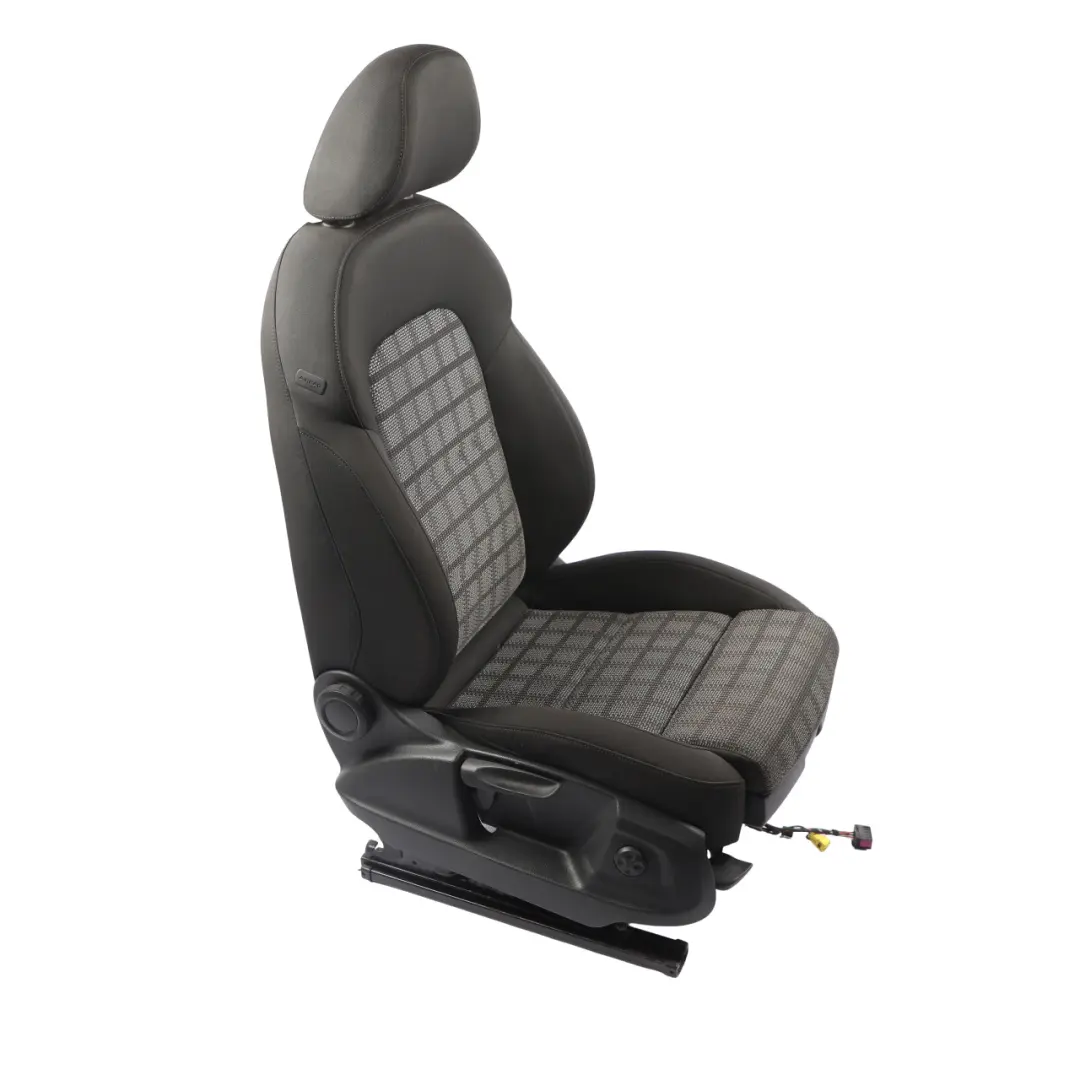 Sedile Anteriore Destro Interno Riscaldato Tessuto Panno Anima Nero per Audi Q3 8U con numero di parte 8U0881806BB Audi Q3 8U Sedile Anteriore Destro Interno Riscaldato Tessuto Panno Anima Nero - SKU 8U0881806BB - Numero di parte 8U0881806BB