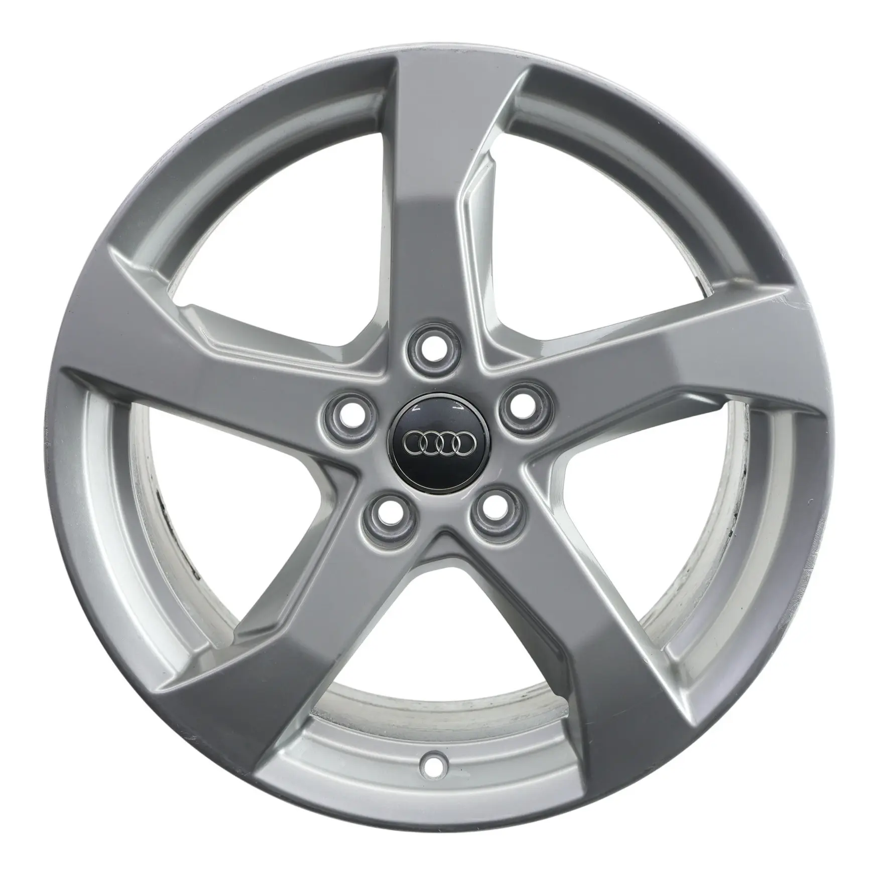 Audi A3 8V Jante argentée en alliage 17" ET:51 7,5J flèche l'étoile 8V0601025CT