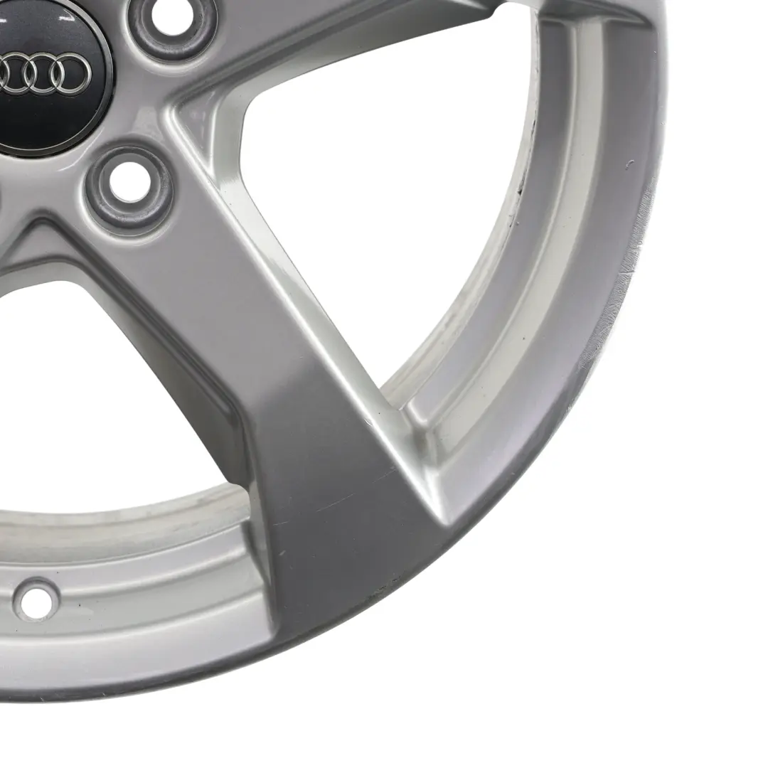 Argento Cerchio in lega 17" ET:51 7,5J Stella raggiera 8V0601025CT per Audi A3 8V con numero di parte 8V0601025CT-2 Audi A3 8V Argento Cerchio in lega 17" ET:51 7,5J Stella raggiera 8V0601025CT - SKU 8V0601025CT-2 - Numero di parte 8V0601025CT-2
