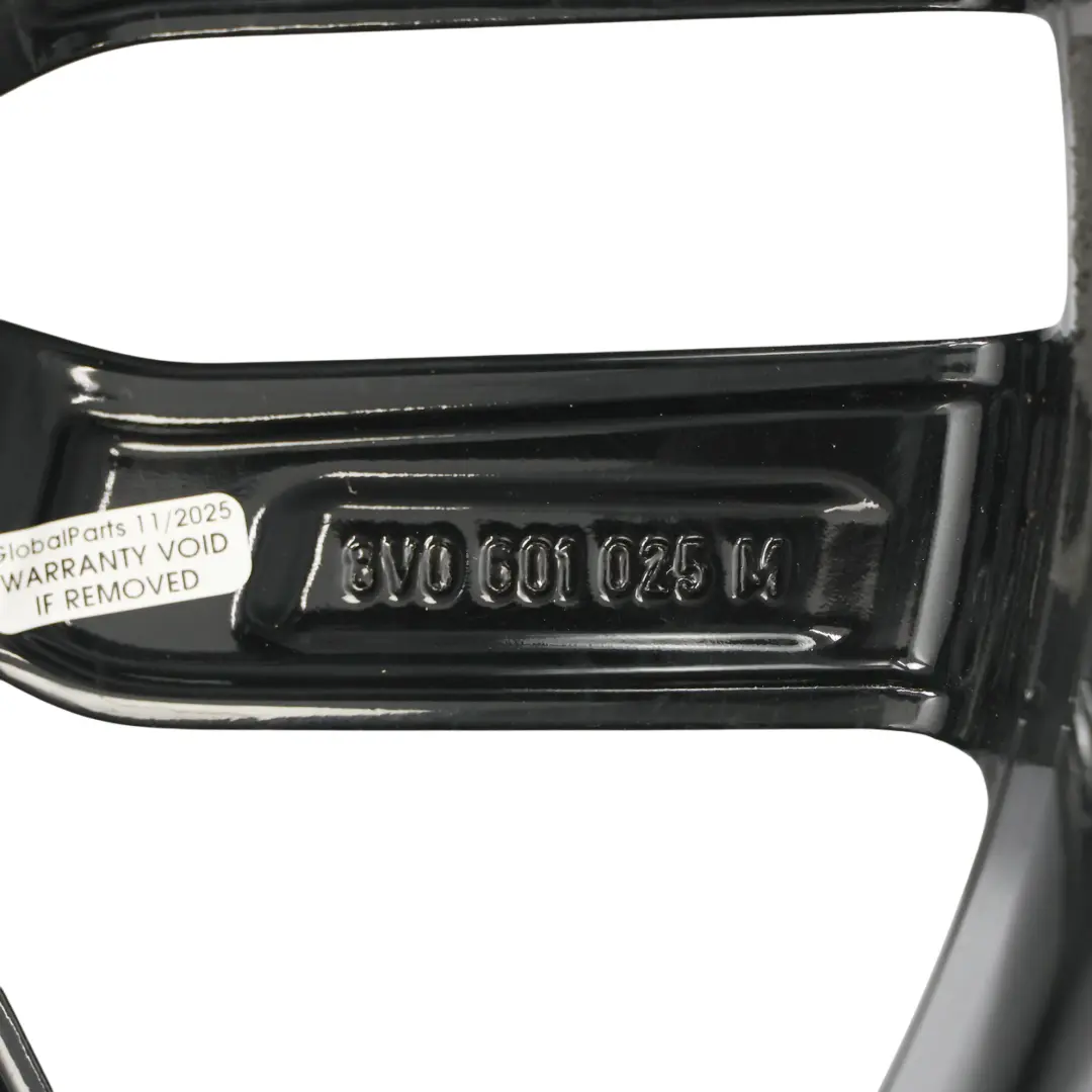 Cerchio In Lega Nero 18" ET:51 7,5J per Audi A3 8V con numero di parte 8V0601025M Audi A3 8V Cerchio In Lega Nero 18" ET:51 7,5J - SKU 8V0601025M-3 - Numero di parte 8V0601025M