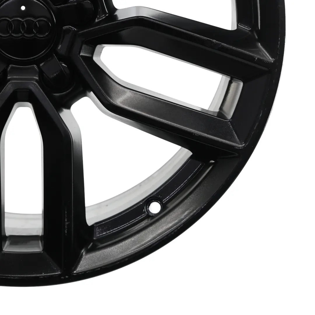 Llanta De Aleación Negra 18" ET:51 7,5J para Audi A3 8V con número de pieza 8V0601025M Audi A3 8V Llanta De Aleación Negra 18" ET:51 7,5J - SKU 8V0601025M-4 - Número de pieza 8V0601025M