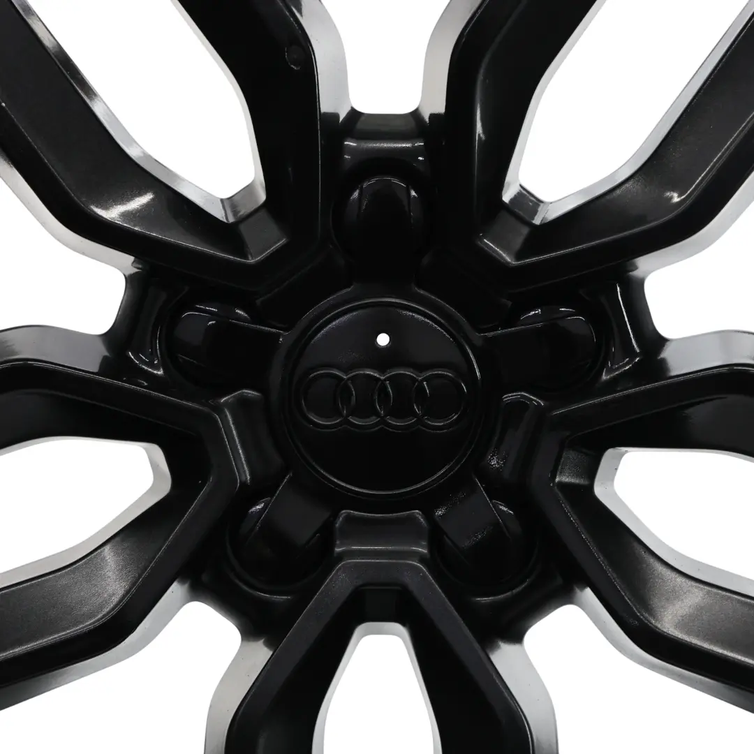 Jante Alliage Noire 18" ET:51 7,5J pour Audi A3 8V à propos du numéro de pièce 8V0601025M Audi A3 8V Jante Alliage Noire 18" ET:51 7,5J - SKU 8V0601025M-4 - Numéro de pièce 8V0601025M