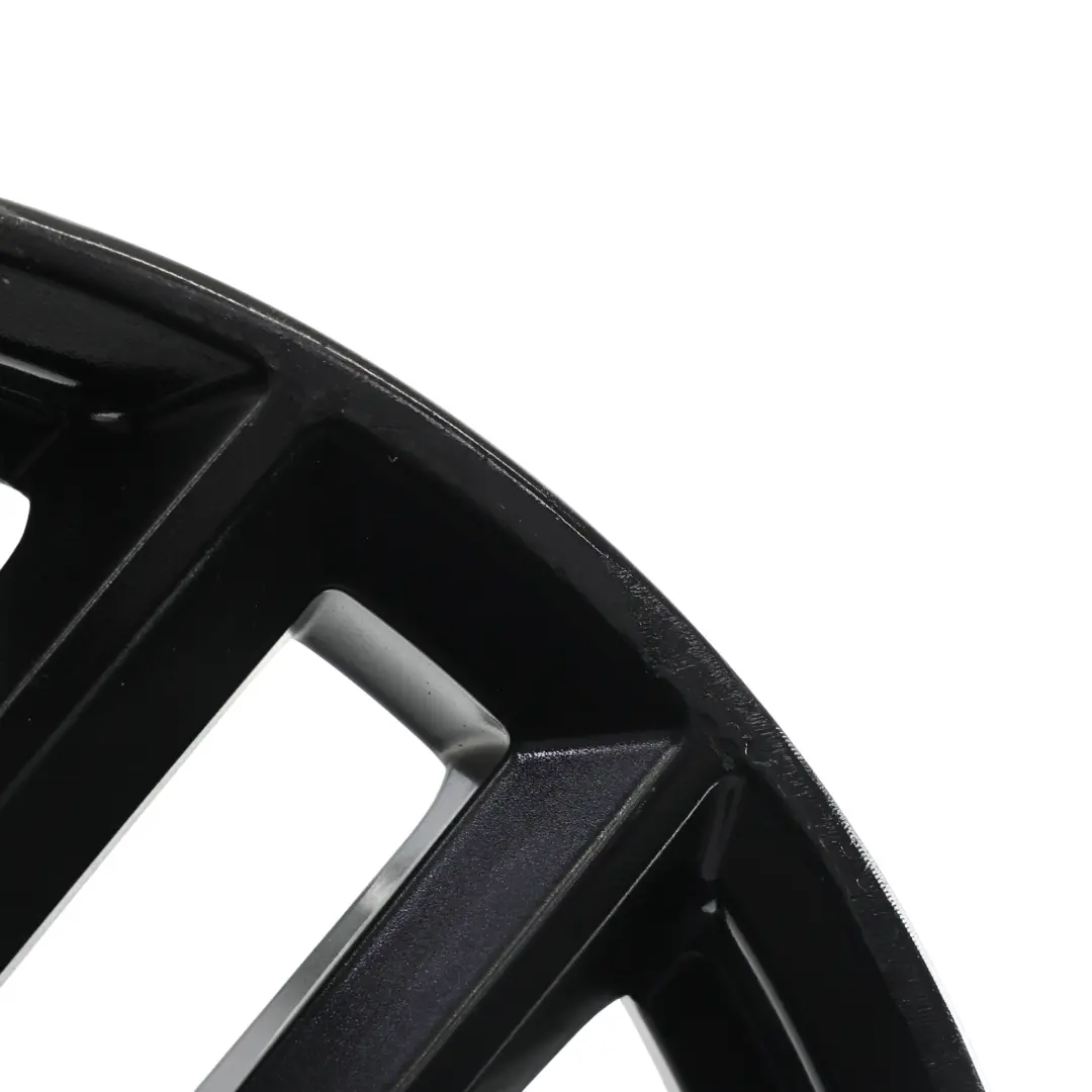 Cerchio In Lega Nero 18" ET:51 7,5J per Audi A3 8V con numero di parte 8V0601025M Audi A3 8V Cerchio In Lega Nero 18" ET:51 7,5J - SKU 8V0601025M-4 - Numero di parte 8V0601025M