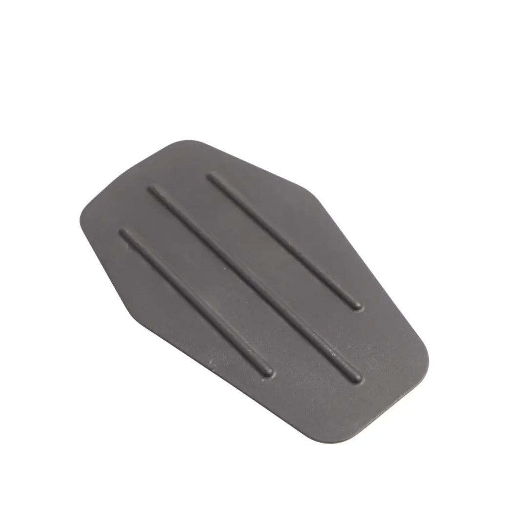 Osłona Podszybia Czarna do Audi A3 8V o numerze 8V0819915 Audi A3 8V Osłona Podszybia Czarna - SKU 8V0819915 - Numer Części 8V0819915
