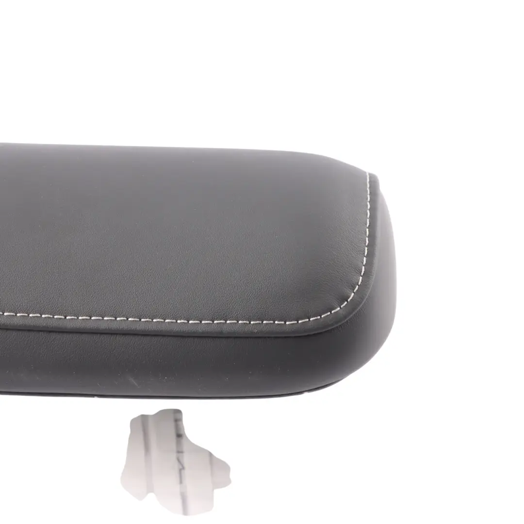 Audi A3 8V Poggiatesta Sedile Posteriore Centrale Pelle Dakota Nero - SKU 8V0885975C - Numero di parte 8V0885975C