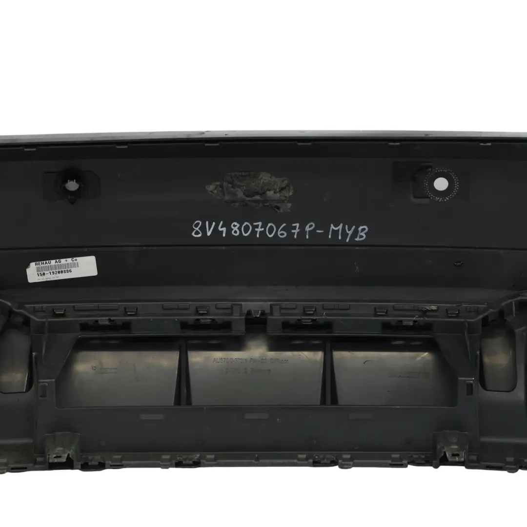 Audi S3 8V Tylny Zderzak Mythical Black Czarny Metalik - Y9T - SKU 8V4807067P-MYB - Numer Części 8V4807067P