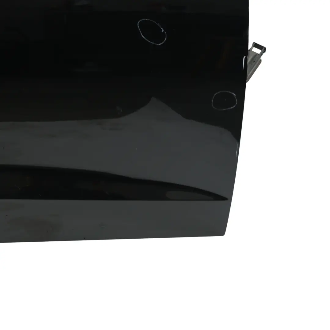 Sportback Porte Avant Droite Mythical Black Metallic Noir - Y9T pour Audi A3 8V à propos du numéro de pièce 8V4831052E Audi A3 8V Sportback Porte Avant Droite Mythical Black Metallic Noir - Y9T - SKU 8V4831052E-MYB - Numéro de pièce 8V4831052E