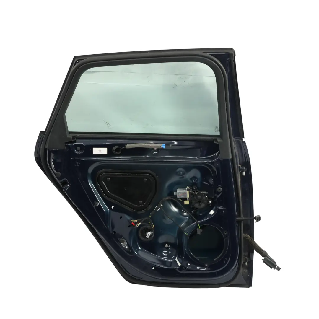 Audi A3 8V Sportback Puerta Trasera Izquierda Cosmos Blue Azul Metalizado - X5E - SKU 8V4833051B-COBL - Número de pieza 8V4833051B