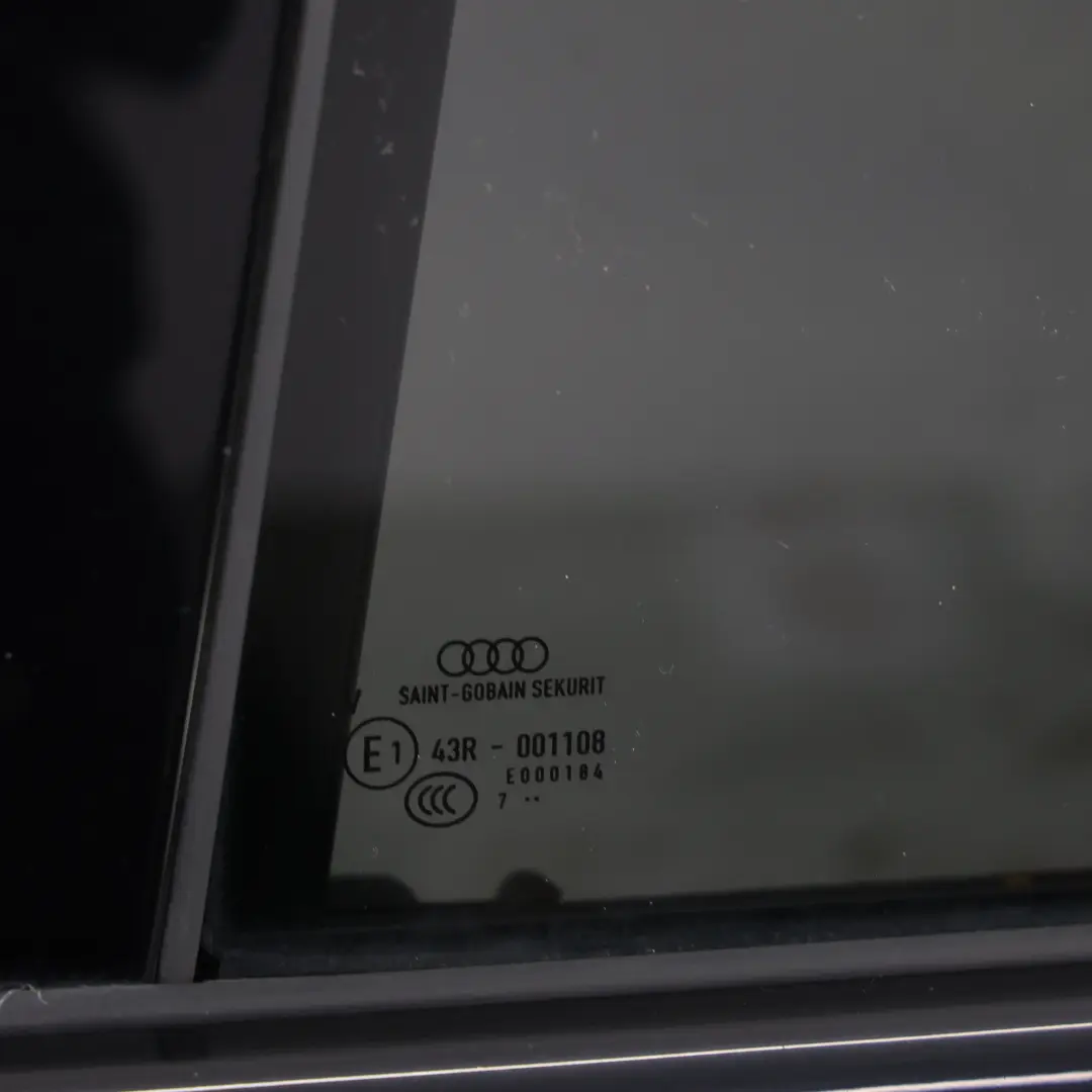 Audi A3 8V Sportback Tylne Lewe Drzwi Mythical Black Czarny Metalik - Y9T - SKU 8V4833051E-MYB - Numer Części 8V4833051E