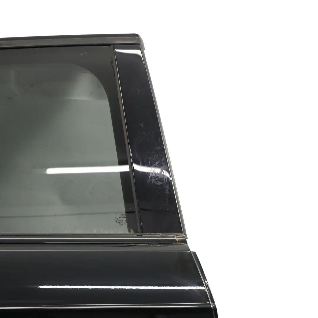 Sportback Puerta Trasera Derecha Mythical Black Negro Metálico - Y9T para Audi A3 8V con número de pieza 8V4833052E Audi A3 8V Sportback Puerta Trasera Derecha Mythical Black Negro Metálico - Y9T - SKU 8V4833052E-MYB - Número de pieza 8V4833052E