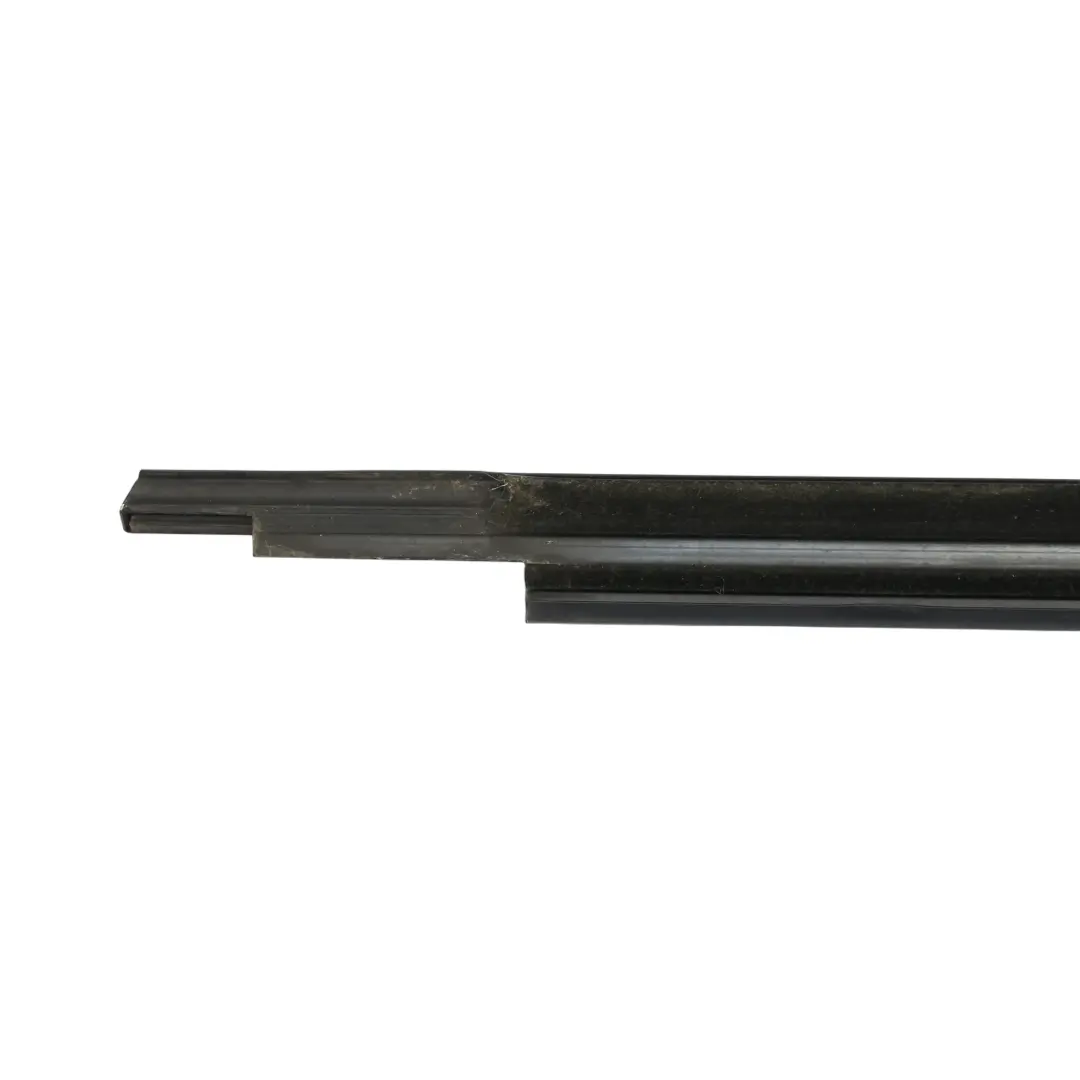 Moldura De La Ventana Trasera Junta Puerta Izquierda, para Audi A3 8V con número de pieza 8V4853763A Audi A3 8V Moldura De La Ventana Trasera Junta Puerta Izquierda, - SKU 8V4853763A - Número de pieza 8V4853763A