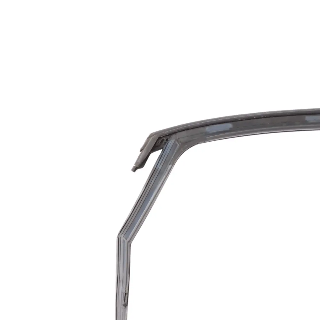 Guía Goma Junta Ventanilla Puerta Trasera Izquierda para Audi A3 8V con número de pieza 8V5839431 Audi A3 8V Guía Goma Junta Ventanilla Puerta Trasera Izquierda - SKU 8V5839431 - Número de pieza 8V5839431