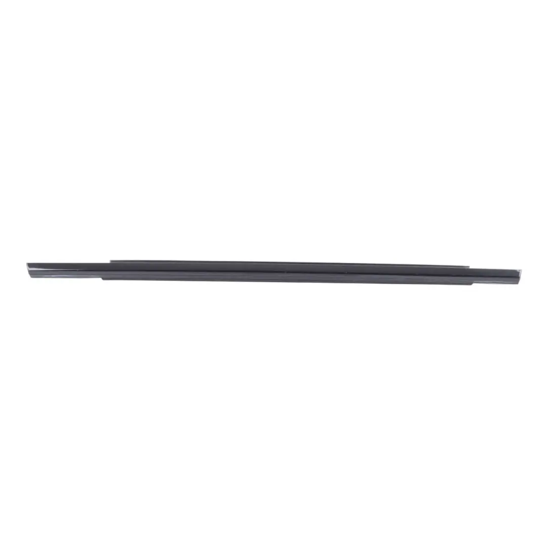 Finestrino Striscia Weatherstrip Porta Posteriore Sinistra per Audi A3 8V con numero di parte 8V5853763A Audi A3 8V Finestrino Striscia Weatherstrip Porta Posteriore Sinistra - SKU 8V5853763A - Numero di parte 8V5853763A